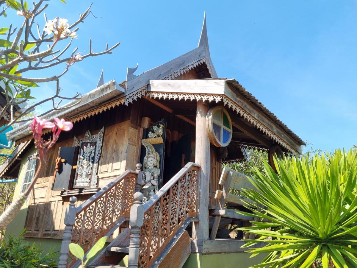 Hello Sichang Bungalow Ko Sichang Extérieur photo